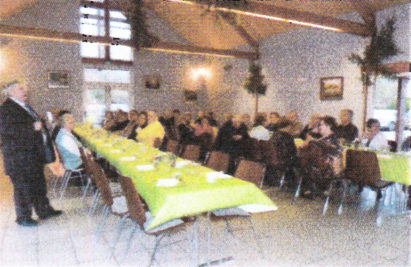 Das Seniorenessen im Gemeindesaal
