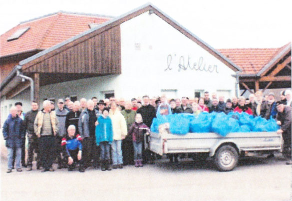 Treffen der Teilnehmer vor dem Atelier in Philippsbourg
