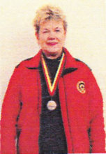 Marie-Jeanne Derou mit ihrer Medaille