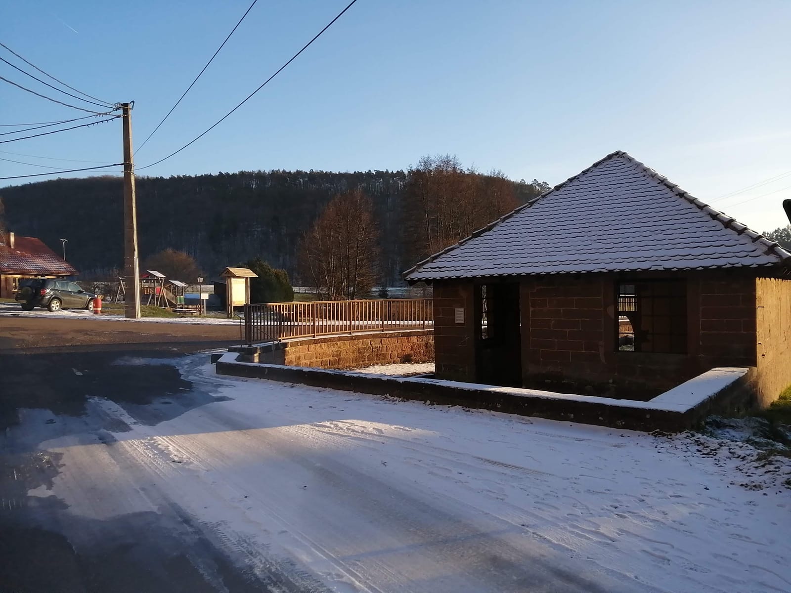 Das Waschhaus im Schnee
